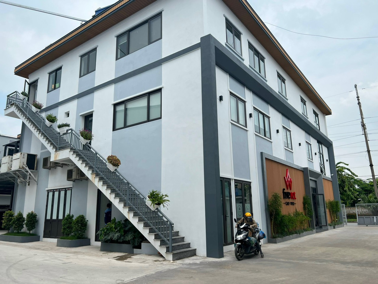 Cải tạo nhà vp thuốc thú ý trung ương 5 tại Hà Nội
