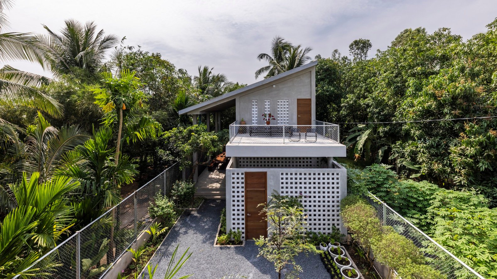 Anchor House - Ngôi nhà gắn kết thiên nhiên của người nghệ sĩ