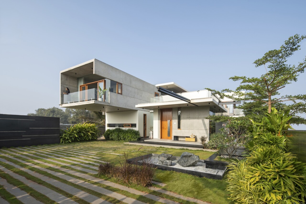 The Quarry House thiết kế khối nhà ở tầng 2 nhô ra hơn 5m